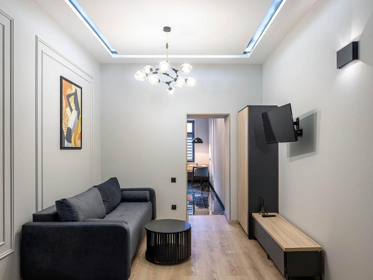 Modern Apartment Lviv Exterior photo