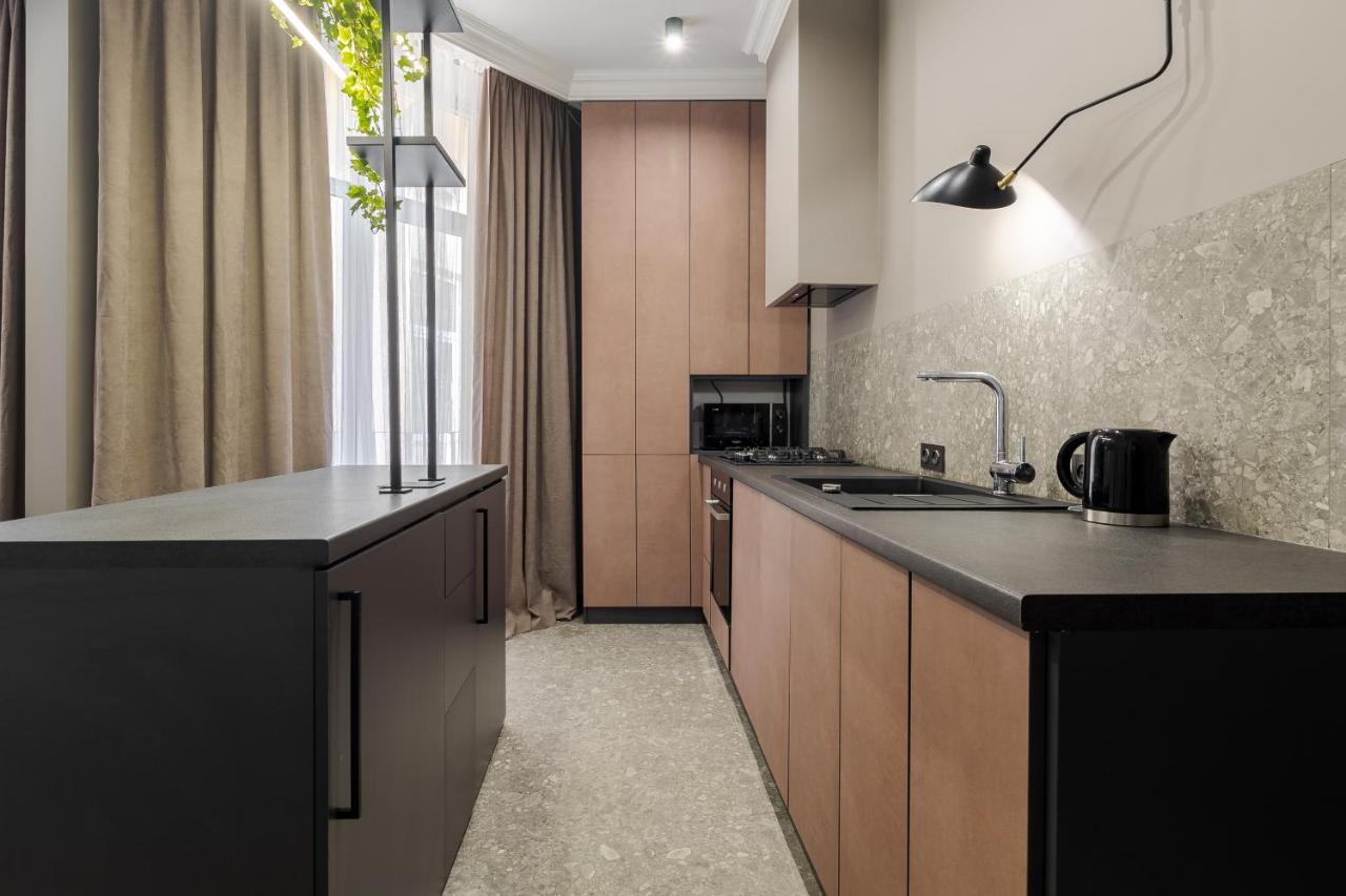 Modern Apartment Lviv Exterior photo